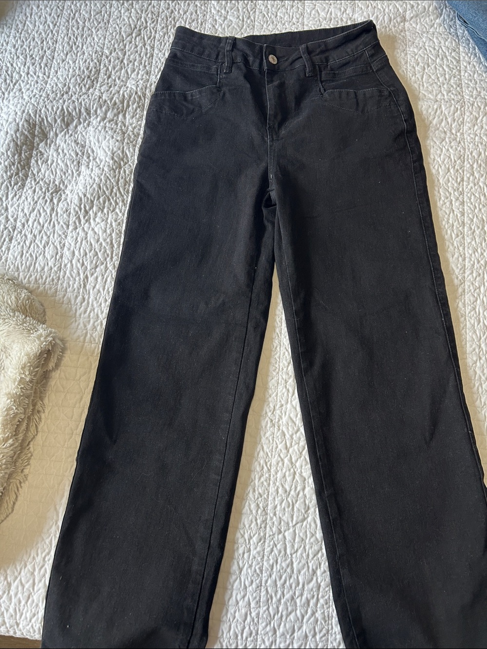 Black Wide-Leg Women’s Jeans – Flare-Inspired Fit